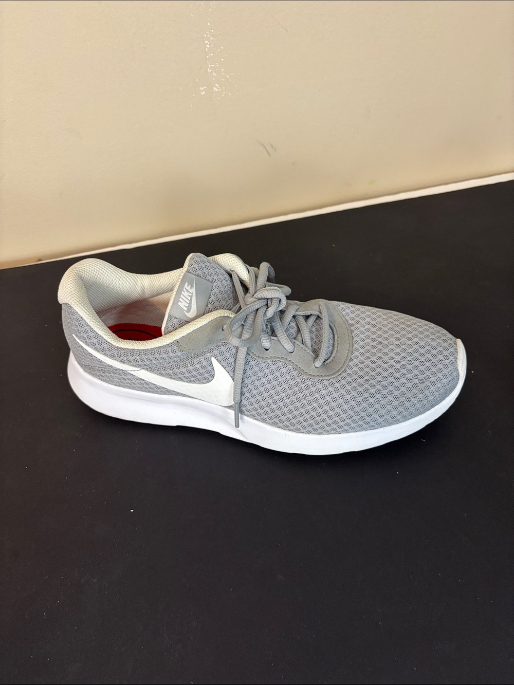 Nike Tanjun Wolf Grey Mesh Athletic Shoes Sneakers Size 11
